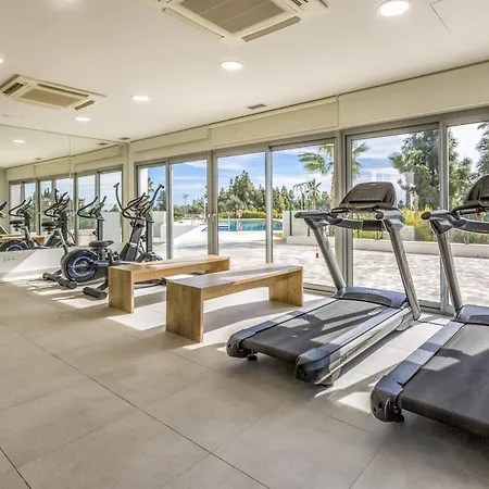 Vivi Homes - Luxor Gym, Pool, Terrace &
